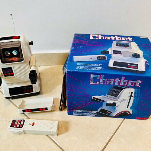 Vintage TOMY 1985 Chatbot Robot toy used with remote and tray