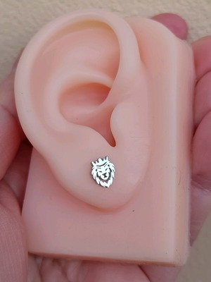 Unisex stainless steel lion head stud earrings