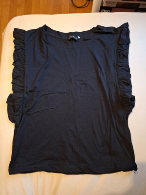 Women's black sleeveless top size S/M like new