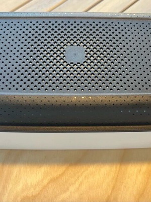 Tupperware ventilated toast bread box with honeycomb and divider new