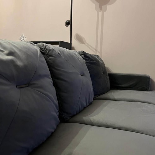 Corner sofa with removable chaise like new