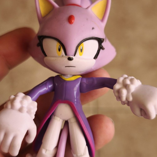 Sonic the Hedgehog Blaze the Cat action figure used, Sega Jakks