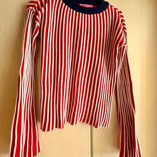 Karavan blouse like new with bell sleeves M/L white with red and blue neckline