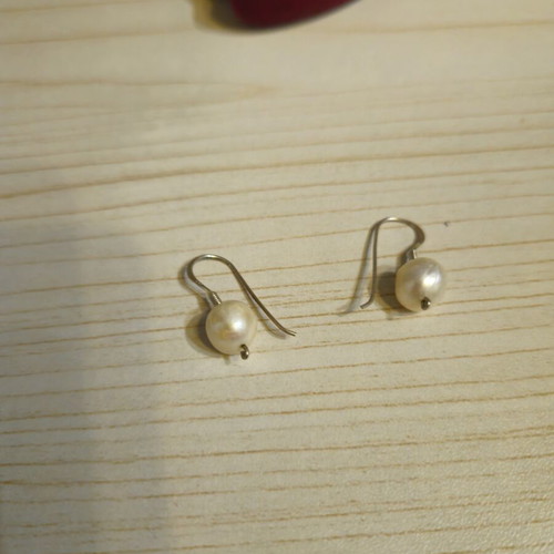 Silver 925 pearl drop earrings like new