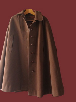 Harrods wool cape vintage like new, brown