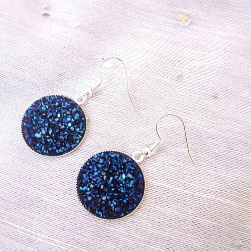 Dangling earrings with blue glitter new, stainless steel
