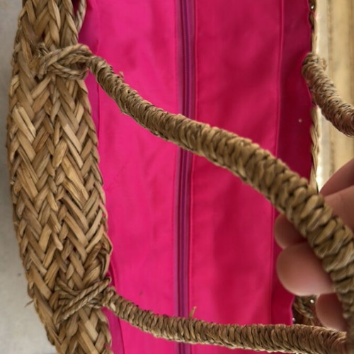 Carpisa beach bag like new with zipper and small pockets