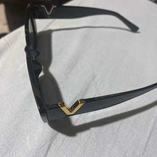 Women's sunglasses new, black