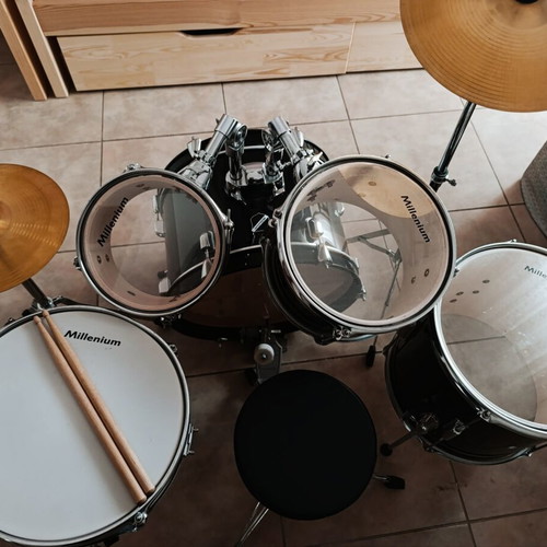 Millenium Focus Junior Drum Set, black, for children 4-7 years