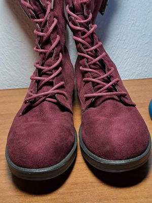 Burgundy ankle boots used, size 36