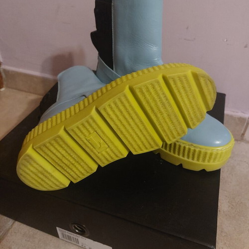 Puma x Fenty Chelsea Sneaker Boot like new, size 40, sterling blue and limeade