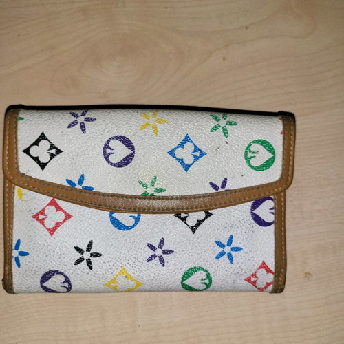 Tous wallet like new