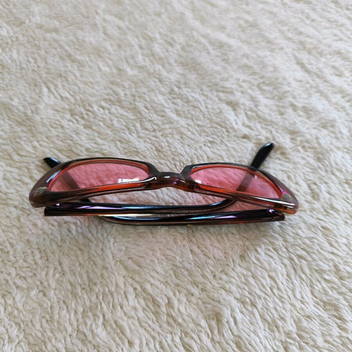 Vintage sunglasses like new, brown-pink frame, pink lenses