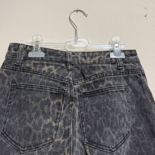 Shein pants size S with brown animal print cropped style like new