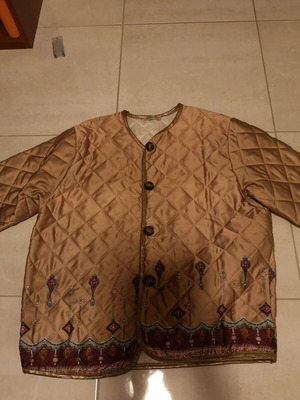 Quilted jacket gold color new, one size