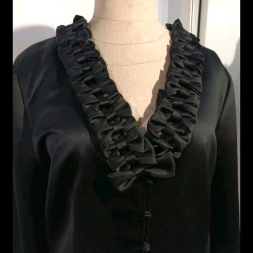 Romantic women's spring jacket like new, black