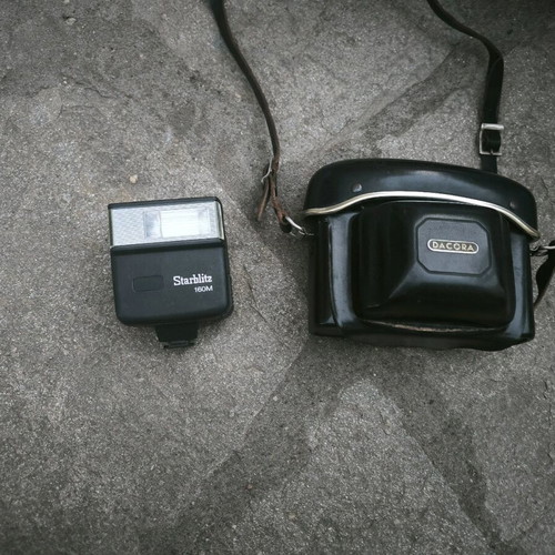 Dacora Electric-CR camera with Starblitz 160M flash used