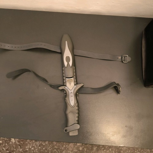 Titanium Diving Knife like new, 15cm blade with sheath