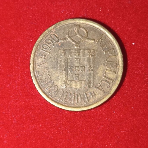 Portugal 5 Escudos Coin used