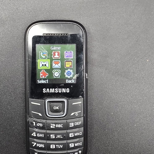 Samsung GT-E1200I used classic feature phone