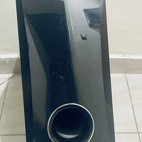 LG subwoofer 150W 8 Ω