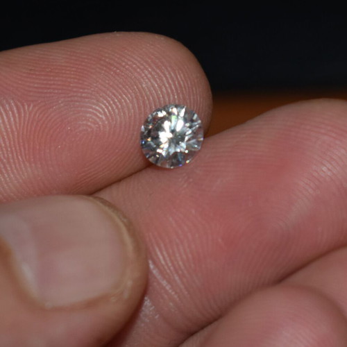 Moissanite 1.00 Carat Lab-Created with Certificate New