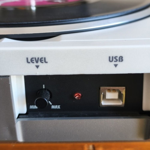 Vestax Handytrax USB portable turntable used