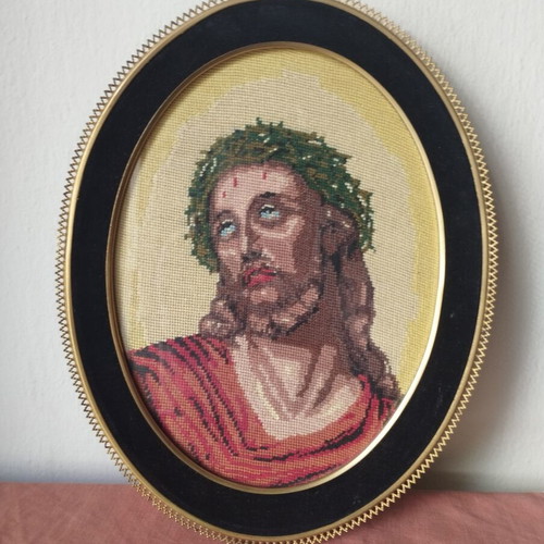 Handmade Gobelin Needlepoint Jesus in Oval Frame with Velvet mint