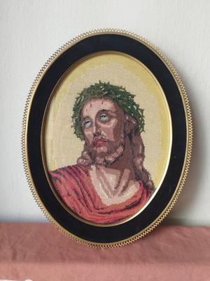 Handmade Gobelin Needlepoint Jesus in Oval Frame with Velvet mint