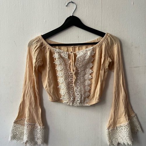 Fairy top used, size M, beige