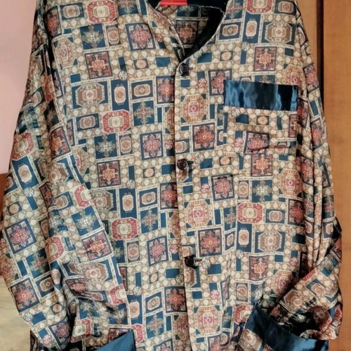 Vintage satin men's pajama set near mint condition
