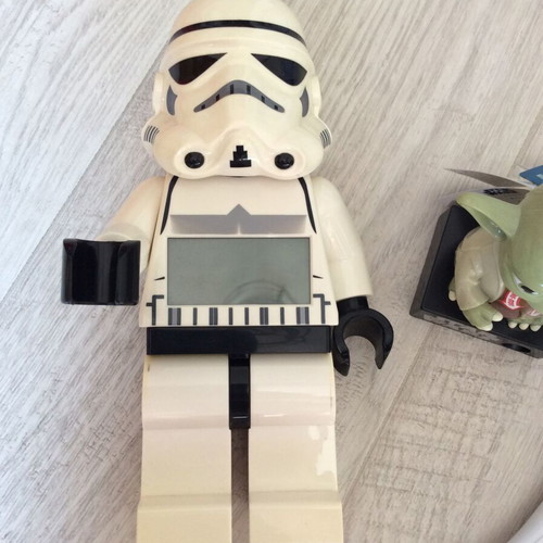 Star Wars LEGO Stormtrooper alarm clock and figures used set
