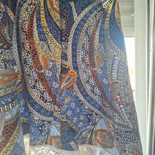 T-shirt used, blue multicolor, size M