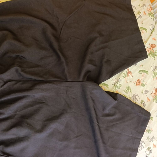 Capri pants women black size 5XL new with pockets and small tear