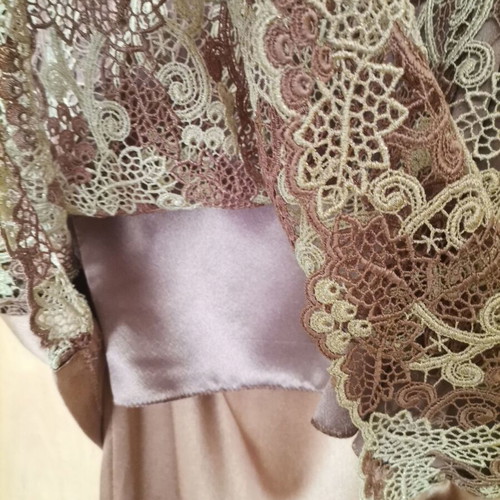 Skirt and blouse set formal like new, pink-mauve apple with lace