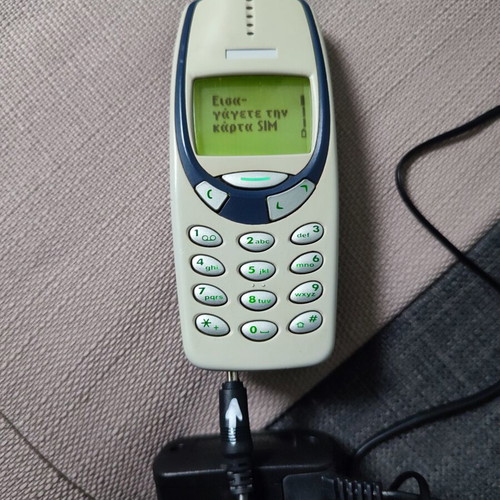 Nokia 3330 Classic Phone used, vintage brick with buttons