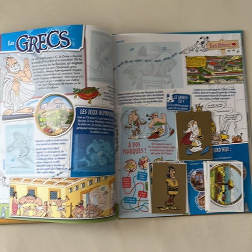 Panini Asterix hardcover sticker album with 40 stickers, new