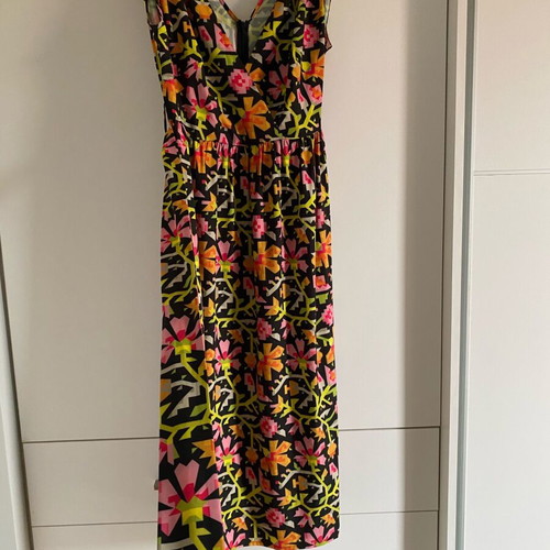Chatón dress like new, size L, floral pattern, black