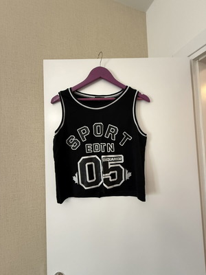 Dsquared2 Sport Edition потник без ръкави, черен