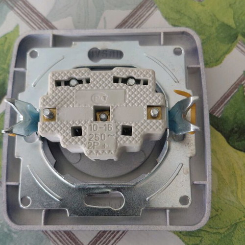 Home sockets new, 13 gray and 14 blue