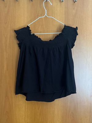 Pull&Bear blouse off-shoulder black, like small, like new