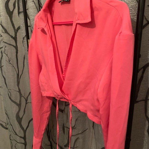 Fuchsia blouse shirt like new, size M