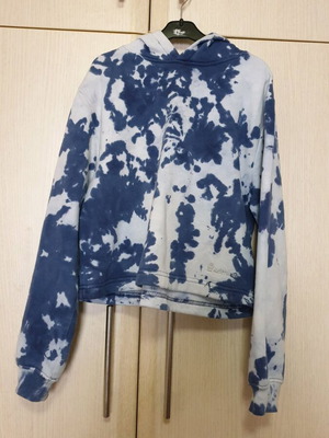 Girls' sweatshirt 8 years like new