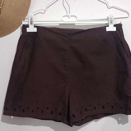 H&M shorts like new, size M, purple eggplant color