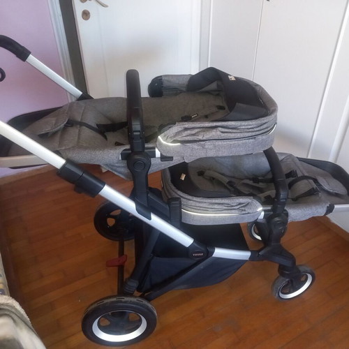 Thule twin stroller with seats one above the other