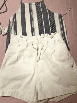 Pink Woman shorts and top set like new, white and blue
