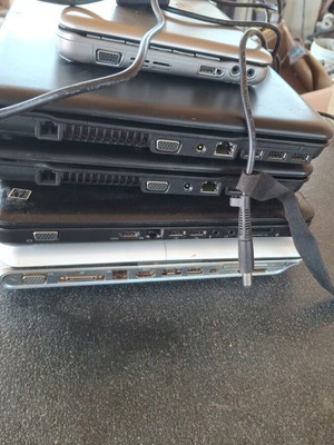 Laptop pack of 5 used for repair or spare parts