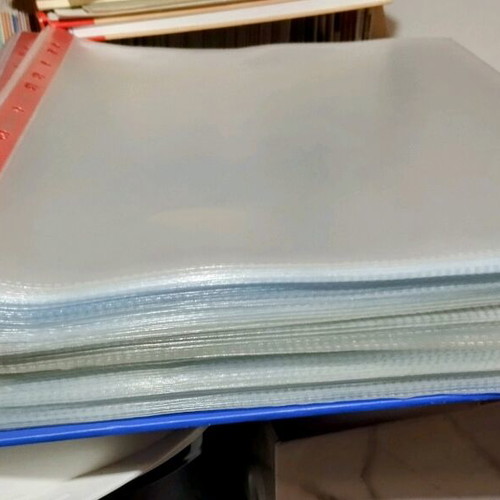 Plastic sleeves for A4 like new, 190 pieces with binder