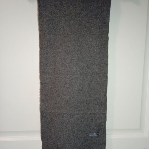 Chevignon scarf used 100% wool gray