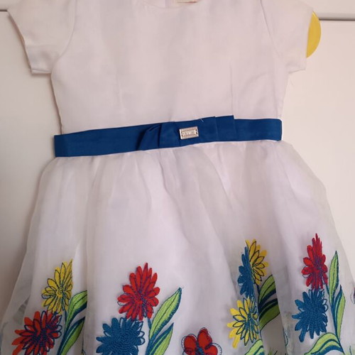 Miss Ebita white dress with embroidered flowers like new for 2 years old